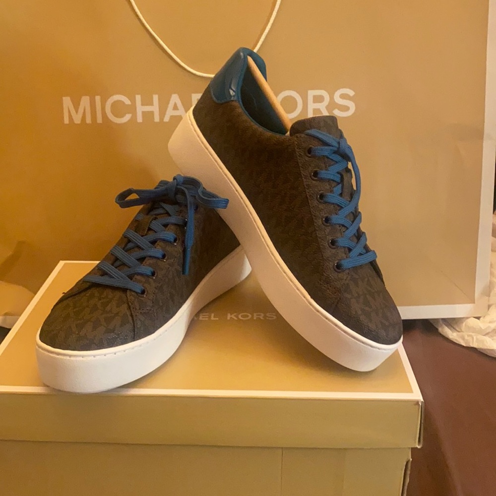 Mk shoes super cute